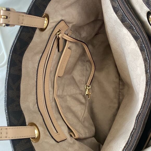 MICHAEL KORS Women’s Logo Monogram Pocket Tote Brown Bag - Picture 10 of 10